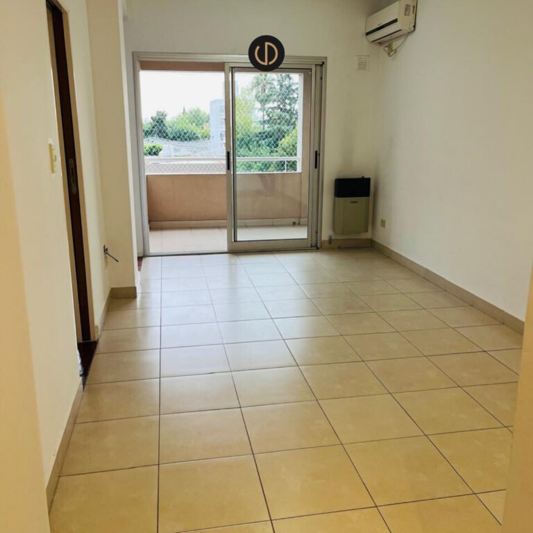 Departamento 1 dormitorio con 2 cocheras